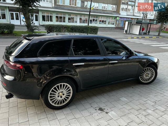 Чорний Альфа Ромео 159, об'ємом двигуна 1.91 л та пробігом 147 тис. км за 6600 $, фото 8 на Automoto.ua