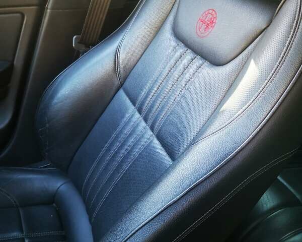 Черный Альфа Ромео 159, объемом двигателя 1.91 л и пробегом 198 тыс. км за 6400 $, фото 5 на Automoto.ua