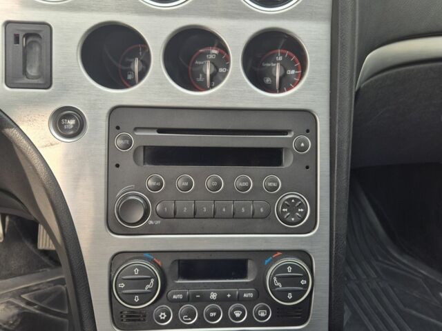 Черный Альфа Ромео 159, объемом двигателя 1.9 л и пробегом 224 тыс. км за 6500 $, фото 5 на Automoto.ua