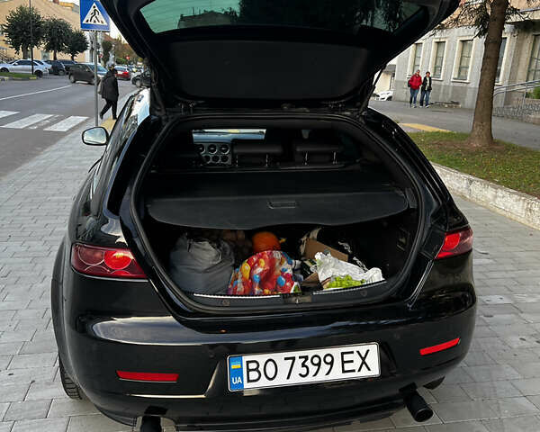 Чорний Альфа Ромео 159, об'ємом двигуна 1.91 л та пробігом 147 тис. км за 6600 $, фото 20 на Automoto.ua