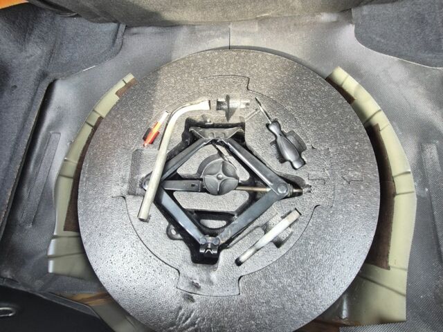 Черный Альфа Ромео 159, объемом двигателя 1.9 л и пробегом 224 тыс. км за 6500 $, фото 8 на Automoto.ua