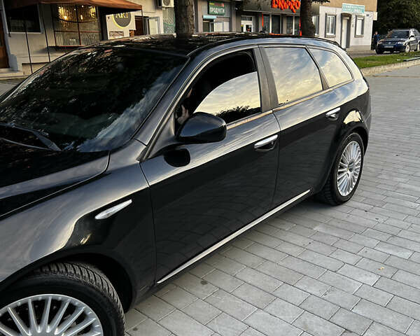 Чорний Альфа Ромео 159, об'ємом двигуна 1.91 л та пробігом 147 тис. км за 6600 $, фото 10 на Automoto.ua