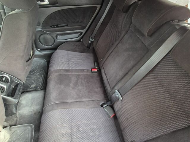 Черный Альфа Ромео 159, объемом двигателя 1.9 л и пробегом 224 тыс. км за 6500 $, фото 6 на Automoto.ua