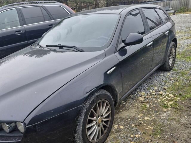 Чорний Альфа Ромео 159, об'ємом двигуна 0 л та пробігом 172 тис. км за 2990 $, фото 8 на Automoto.ua