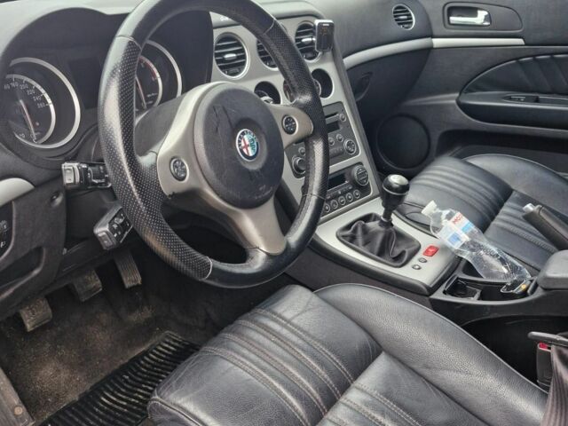 Чорний Альфа Ромео 159, об'ємом двигуна 0 л та пробігом 172 тис. км за 2990 $, фото 4 на Automoto.ua