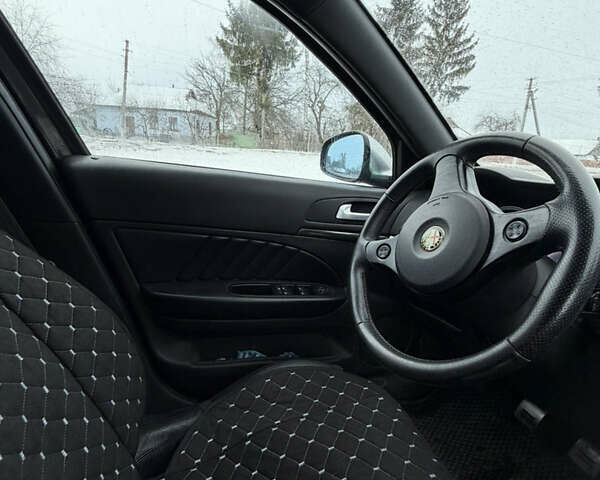 Черный Альфа Ромео 159, объемом двигателя 2 л и пробегом 270 тыс. км за 7200 $, фото 18 на Automoto.ua