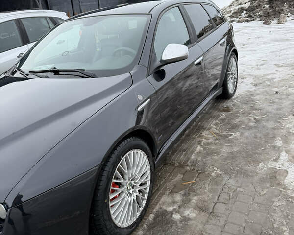 Черный Альфа Ромео 159, объемом двигателя 2 л и пробегом 270 тыс. км за 7200 $, фото 5 на Automoto.ua