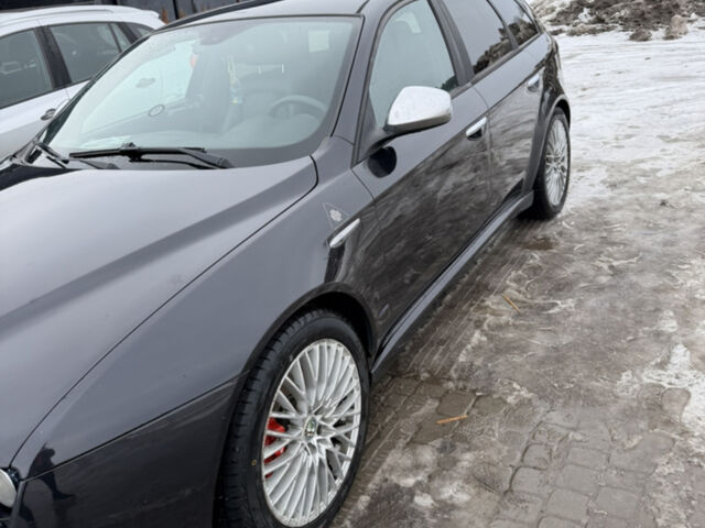 Чорний Альфа Ромео 159, об'ємом двигуна 2 л та пробігом 270 тис. км за 7000 $, фото 5 на Automoto.ua