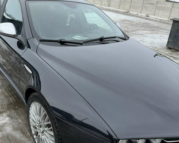 Черный Альфа Ромео 159, объемом двигателя 2 л и пробегом 270 тыс. км за 7200 $, фото 1 на Automoto.ua