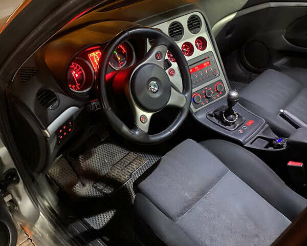 Коричневый Альфа Ромео 159, объемом двигателя 1.9 л и пробегом 245 тыс. км за 6000 $, фото 7 на Automoto.ua