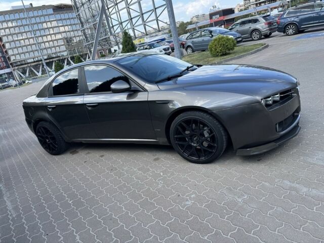Коричневый Альфа Ромео 159, объемом двигателя 1.9 л и пробегом 340 тыс. км за 4725 $, фото 13 на Automoto.ua