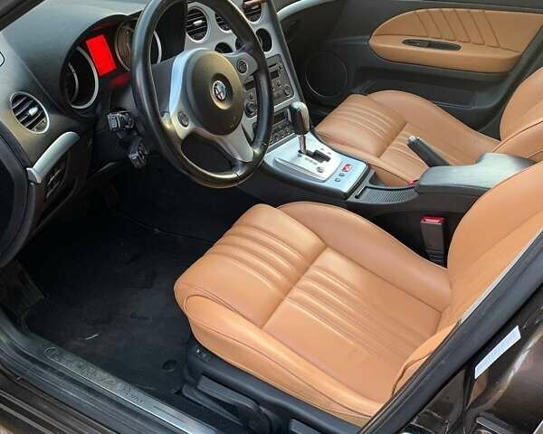 Коричневый Альфа Ромео 159, объемом двигателя 1.9 л и пробегом 216 тыс. км за 6700 $, фото 12 на Automoto.ua