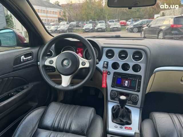 Красный Альфа Ромео 159, объемом двигателя 1.9 л и пробегом 288 тыс. км за 6190 $, фото 38 на Automoto.ua