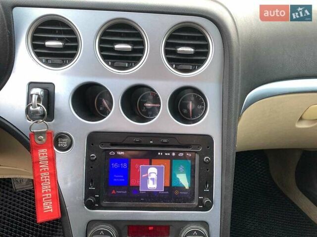 Красный Альфа Ромео 159, объемом двигателя 1.9 л и пробегом 288 тыс. км за 6190 $, фото 32 на Automoto.ua