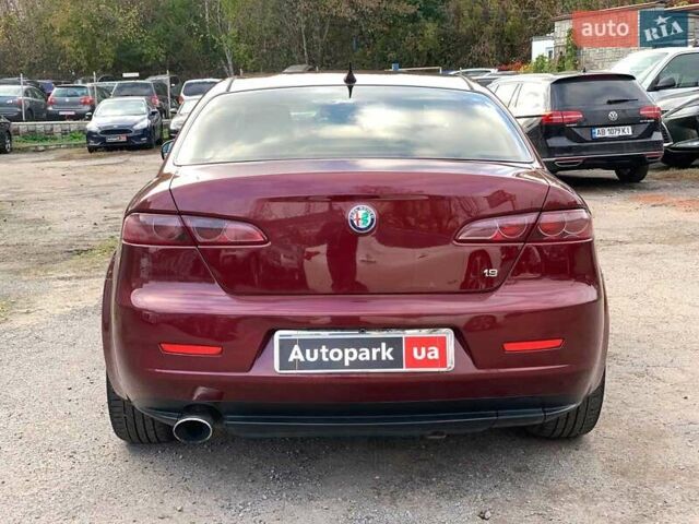 Красный Альфа Ромео 159, объемом двигателя 1.9 л и пробегом 288 тыс. км за 6190 $, фото 5 на Automoto.ua