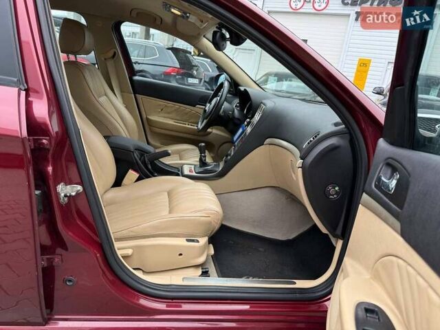 Красный Альфа Ромео 159, объемом двигателя 2.2 л и пробегом 167 тыс. км за 6500 $, фото 16 на Automoto.ua