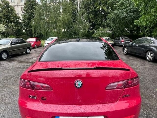 Червоний Альфа Ромео 159, об'ємом двигуна 1.9 л та пробігом 241 тис. км за 5200 $, фото 13 на Automoto.ua