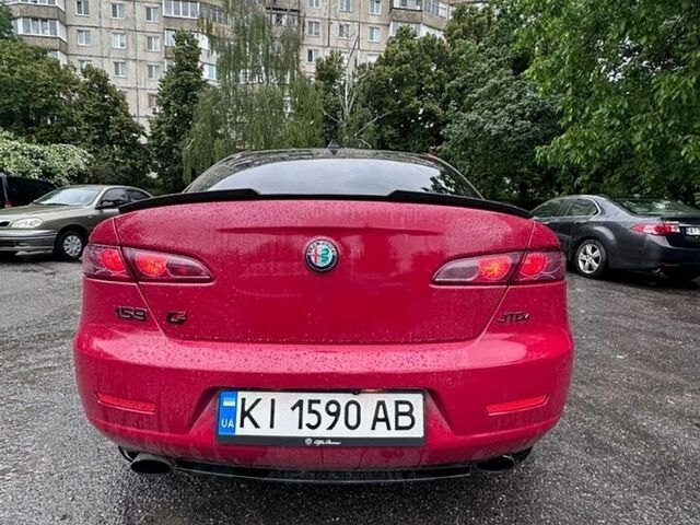 Червоний Альфа Ромео 159, об'ємом двигуна 1.9 л та пробігом 241 тис. км за 5200 $, фото 12 на Automoto.ua