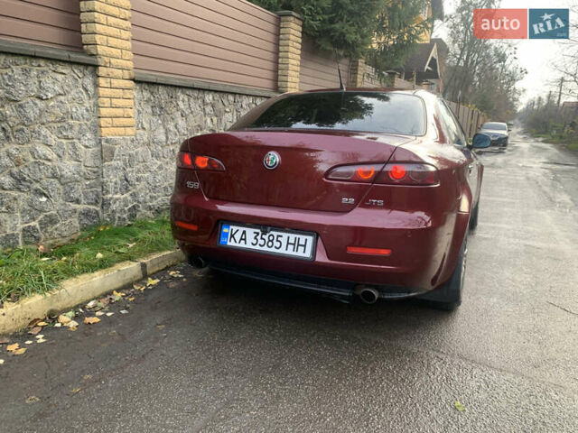 Красный Альфа Ромео 159, объемом двигателя 2.2 л и пробегом 240 тыс. км за 5999 $, фото 10 на Automoto.ua