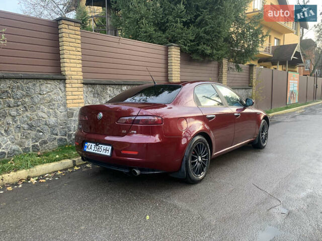 Красный Альфа Ромео 159, объемом двигателя 2.2 л и пробегом 240 тыс. км за 5999 $, фото 1 на Automoto.ua