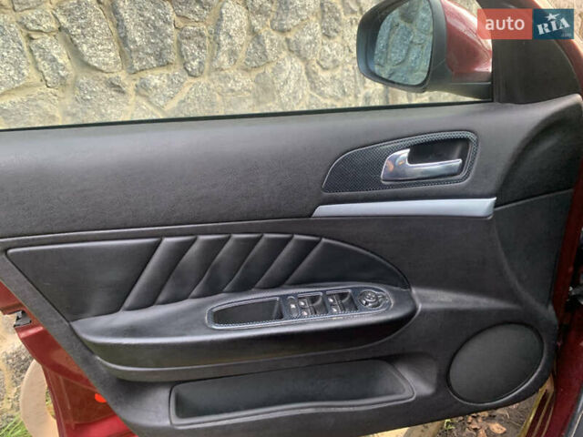 Красный Альфа Ромео 159, объемом двигателя 2.2 л и пробегом 240 тыс. км за 5999 $, фото 11 на Automoto.ua