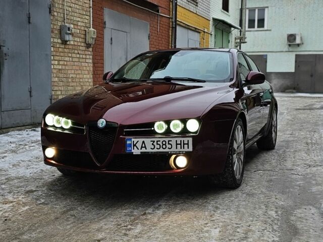 Червоний Альфа Ромео 159, об'ємом двигуна 2.2 л та пробігом 241 тис. км за 5850 $, фото 1 на Automoto.ua