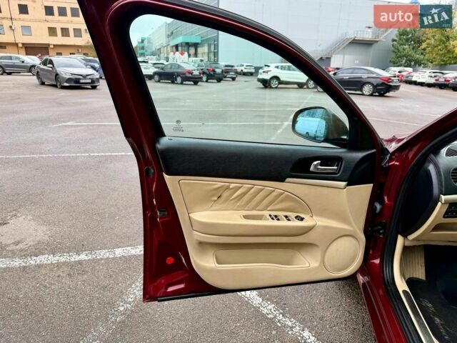 Красный Альфа Ромео 159, объемом двигателя 2.2 л и пробегом 170 тыс. км за 3999 $, фото 35 на Automoto.ua
