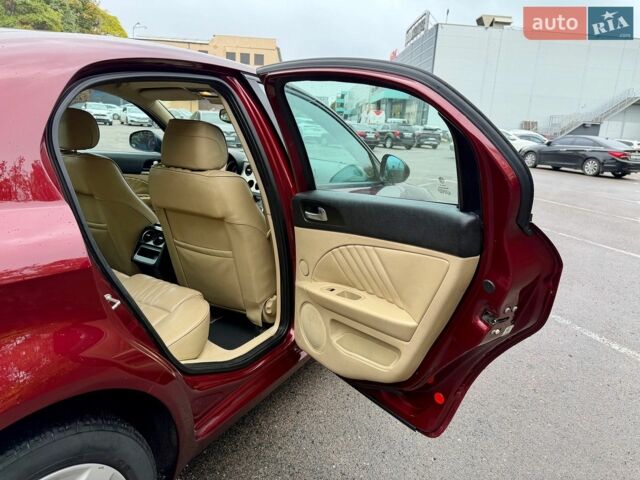 Красный Альфа Ромео 159, объемом двигателя 2.2 л и пробегом 170 тыс. км за 3999 $, фото 65 на Automoto.ua