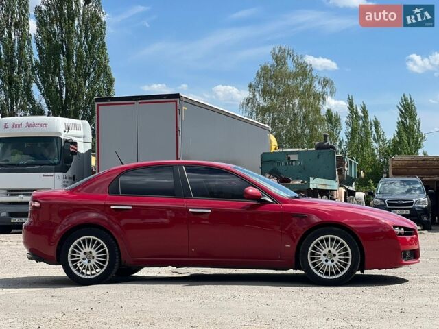 Красный Альфа Ромео 159, объемом двигателя 2.39 л и пробегом 265 тыс. км за 5000 $, фото 12 на Automoto.ua