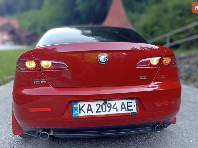 Червоний Альфа Ромео 159, об'ємом двигуна 2.2 л та пробігом 107 тис. км за 10477 $, фото 5 на Automoto.ua