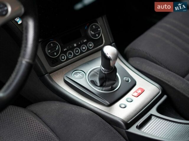 Красный Альфа Ромео 159, объемом двигателя 2.2 л и пробегом 140 тыс. км за 6300 $, фото 14 на Automoto.ua