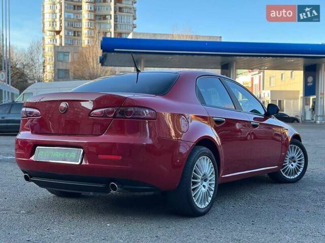 Красный Альфа Ромео 159, объемом двигателя 2.2 л и пробегом 149 тыс. км за 5200 $, фото 4 на Automoto.ua