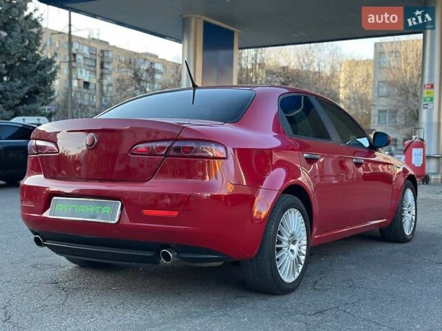 Красный Альфа Ромео 159, объемом двигателя 2.2 л и пробегом 149 тыс. км за 5200 $, фото 7 на Automoto.ua