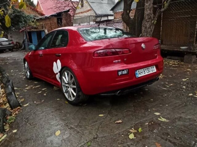 Красный Альфа Ромео 159, объемом двигателя 2.2 л и пробегом 130 тыс. км за 7500 $, фото 6 на Automoto.ua
