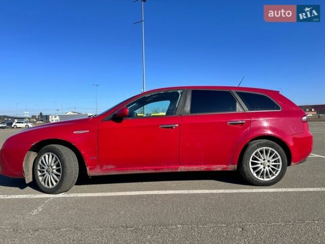 Красный Альфа Ромео 159, объемом двигателя 1.9 л и пробегом 300 тыс. км за 6000 $, фото 6 на Automoto.ua