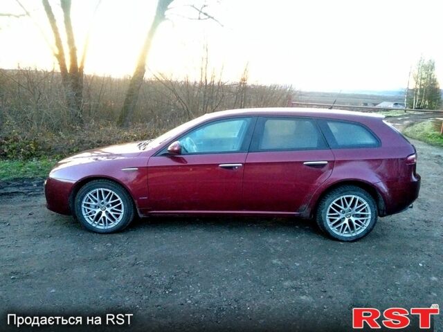 Червоний Альфа Ромео 159, об'ємом двигуна 1.9 л та пробігом 145 тис. км за 5600 $, фото 3 на Automoto.ua