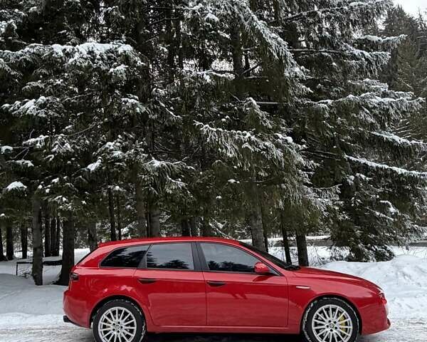 Червоний Альфа Ромео 159, об'ємом двигуна 2.39 л та пробігом 265 тис. км за 8300 $, фото 1 на Automoto.ua