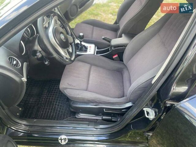 Альфа Ромео 159, объемом двигателя 1.9 л и пробегом 220 тыс. км за 6600 $, фото 19 на Automoto.ua