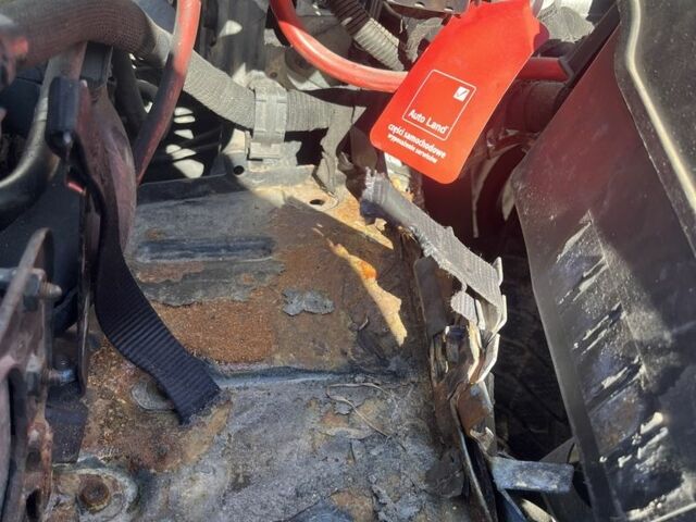 Сірий Альфа Ромео 159, об'ємом двигуна 1.9 л та пробігом 250 тис. км за 1500 $, фото 8 на Automoto.ua