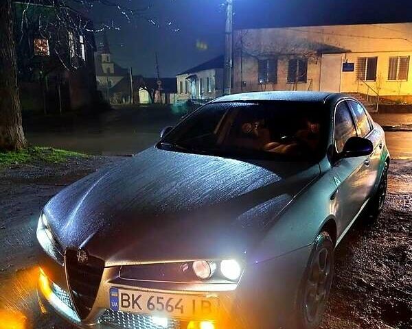 Сірий Альфа Ромео 159, об'ємом двигуна 1.9 л та пробігом 300 тис. км за 5600 $, фото 10 на Automoto.ua