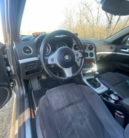 Сірий Альфа Ромео 159, об'ємом двигуна 1.91 л та пробігом 300 тис. км за 4999 $, фото 11 на Automoto.ua