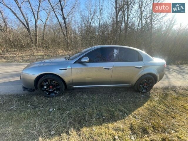 Сірий Альфа Ромео 159, об'ємом двигуна 1.91 л та пробігом 300 тис. км за 4999 $, фото 8 на Automoto.ua