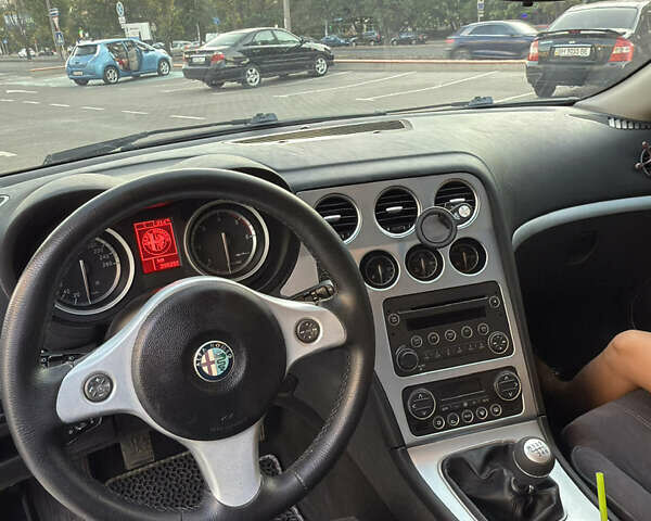 Сірий Альфа Ромео 159, об'ємом двигуна 1.91 л та пробігом 297 тис. км за 5899 $, фото 16 на Automoto.ua