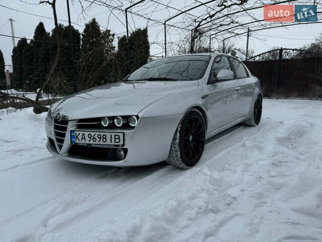 Серый Альфа Ромео 159, объемом двигателя 1.9 л и пробегом 322 тыс. км за 6300 $, фото 2 на Automoto.ua