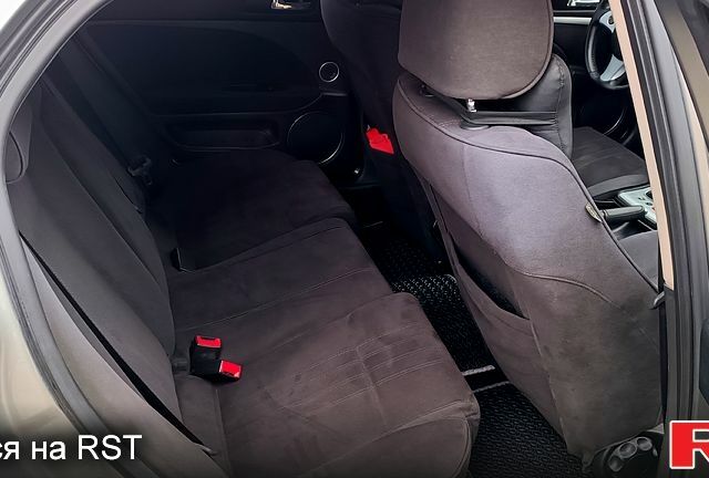 Сірий Альфа Ромео 159, об'ємом двигуна 1.9 л та пробігом 300 тис. км за 5600 $, фото 9 на Automoto.ua