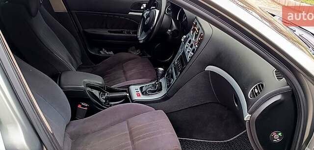 Сірий Альфа Ромео 159, об'ємом двигуна 1.9 л та пробігом 300 тис. км за 5600 $, фото 7 на Automoto.ua