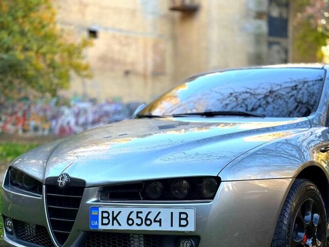 Сірий Альфа Ромео 159, об'ємом двигуна 1.9 л та пробігом 300 тис. км за 5600 $, фото 2 на Automoto.ua