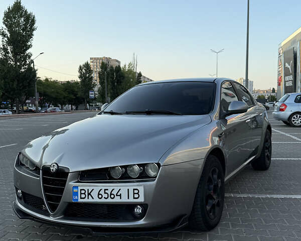 Сірий Альфа Ромео 159, об'ємом двигуна 1.91 л та пробігом 297 тис. км за 5899 $, фото 5 на Automoto.ua