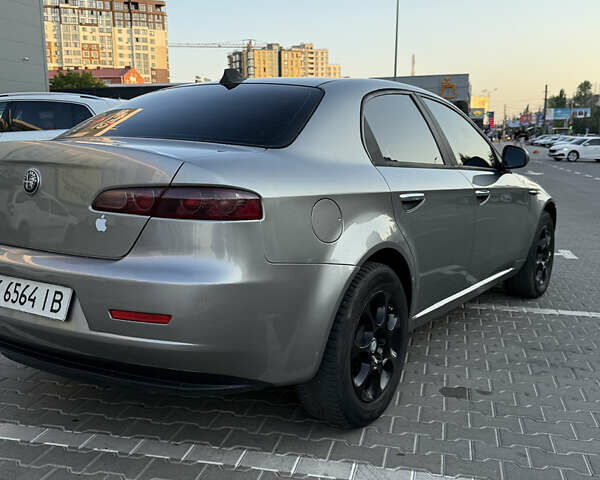 Сірий Альфа Ромео 159, об'ємом двигуна 1.91 л та пробігом 297 тис. км за 5899 $, фото 8 на Automoto.ua