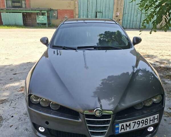 Серый Альфа Ромео 159, объемом двигателя 1.91 л и пробегом 350 тыс. км за 5100 $, фото 3 на Automoto.ua